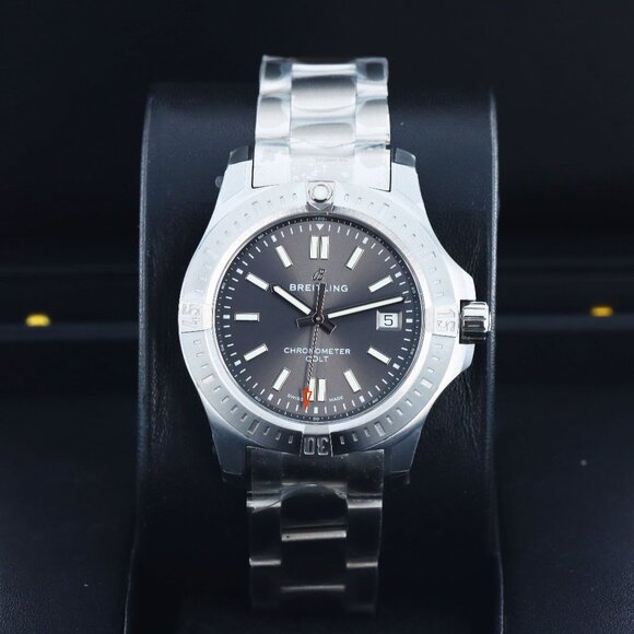 Breitling Colt Automatic 41mm, Anthracite Dial - Stainless Steel on Bracelet - Picture 1 of 8